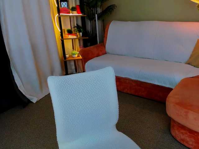 AlluringLookk live cam on BongaCams