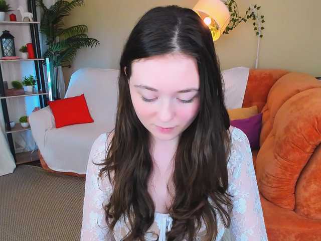 AlluringLookk live cam on BongaCams