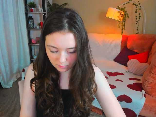 AlluringLookk live cam on BongaCams