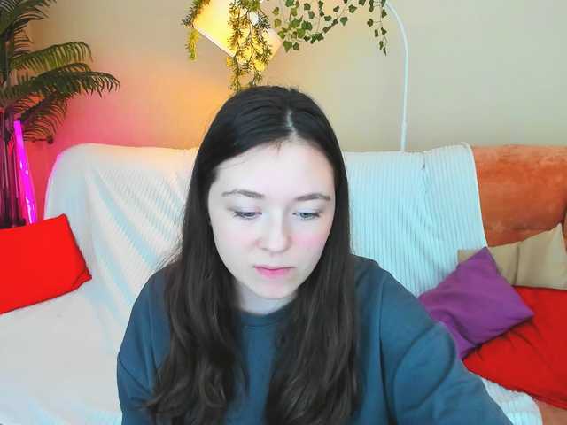 AlluringLookk live cam on BongaCams