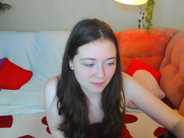 AlluringLookk live cam on BongaCams