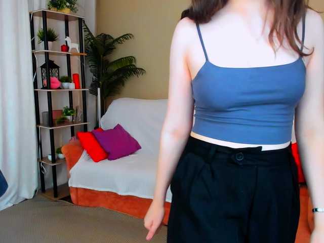 AlluringLookk live cam on BongaCams