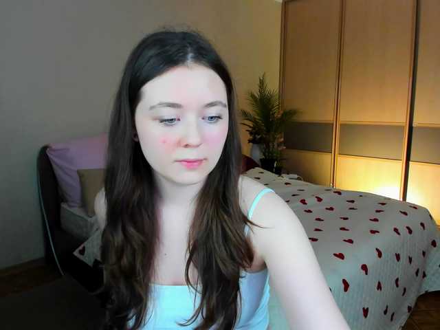 AlluringLookk live cam on BongaCams