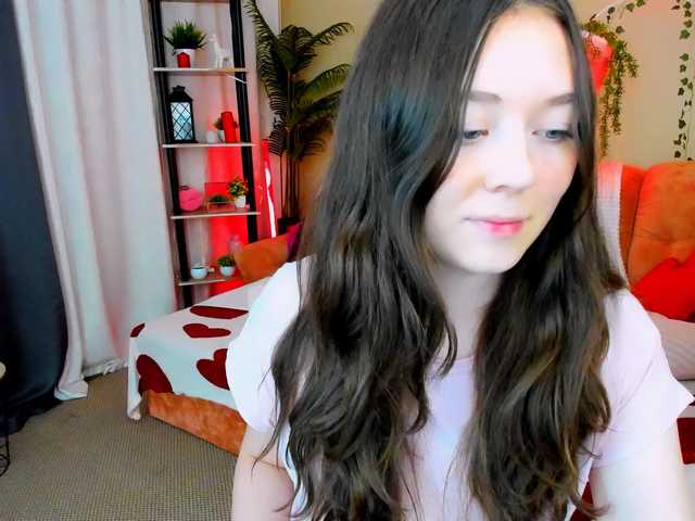 AlluringLookk live cam on BongaCams