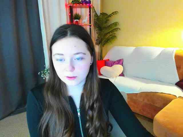 AlluringLookk webcam