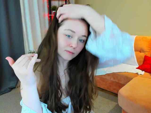 AlluringLookk webcam