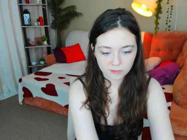 AlluringLookk webcam