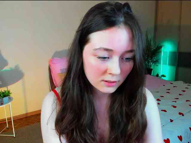AlluringLookk webcam