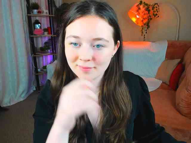 AlluringLookk webcam
