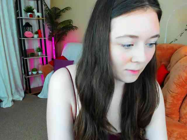 AlluringLookk webcam