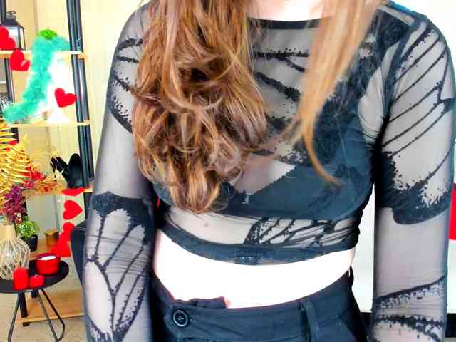 AlluringLookk webcam