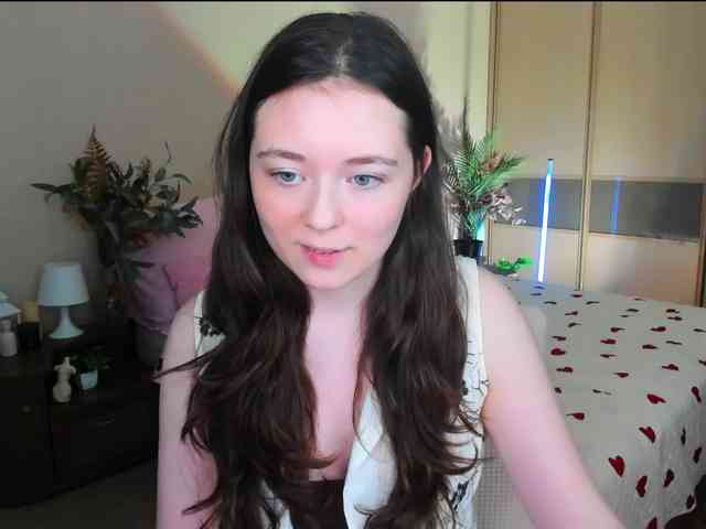 AlluringLookk webcam