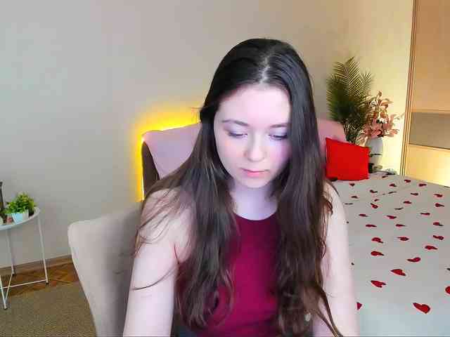 AlluringLookk webcam