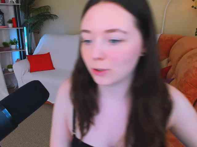 AlluringLookk webcam