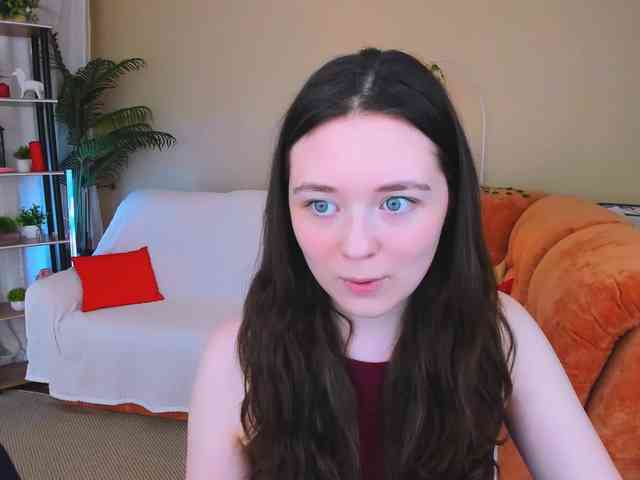 AlluringLookk webcam
