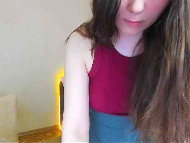 AlluringLookk webcam