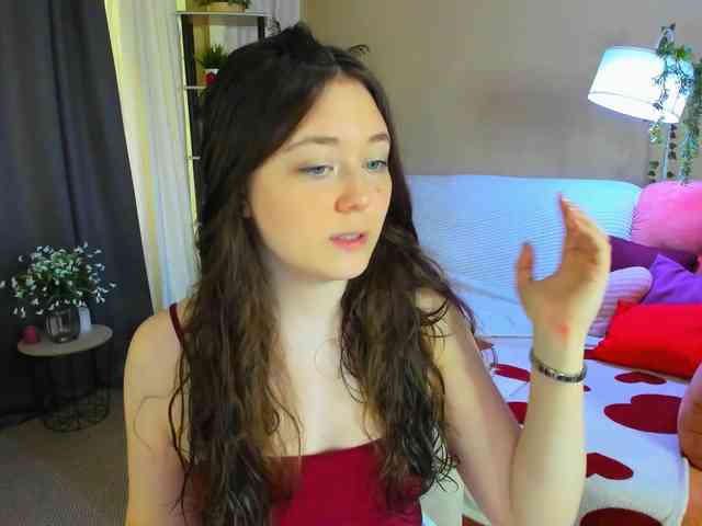 AlluringLookk webcam