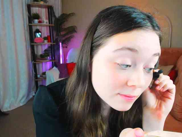 AlluringLookk webcam