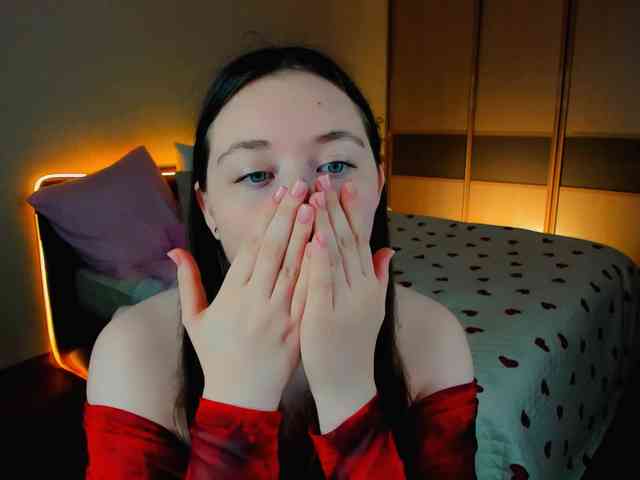 AlluringLookk webcam