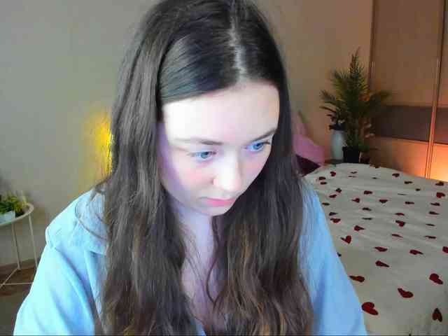 AlluringLookk webcam