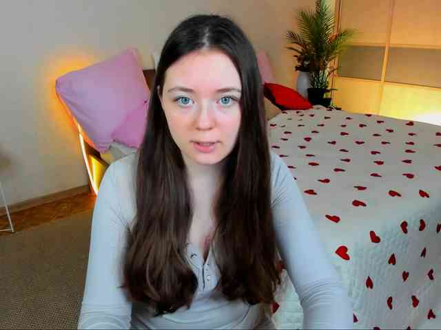AlluringLookk webcam