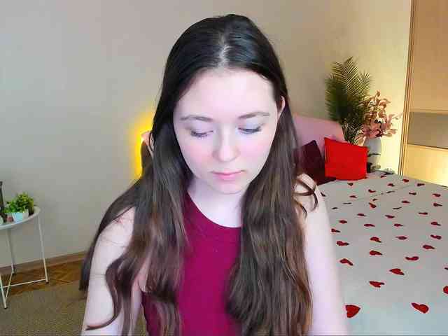 AlluringLookk webcam
