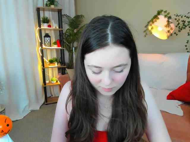 AlluringLookk webcam