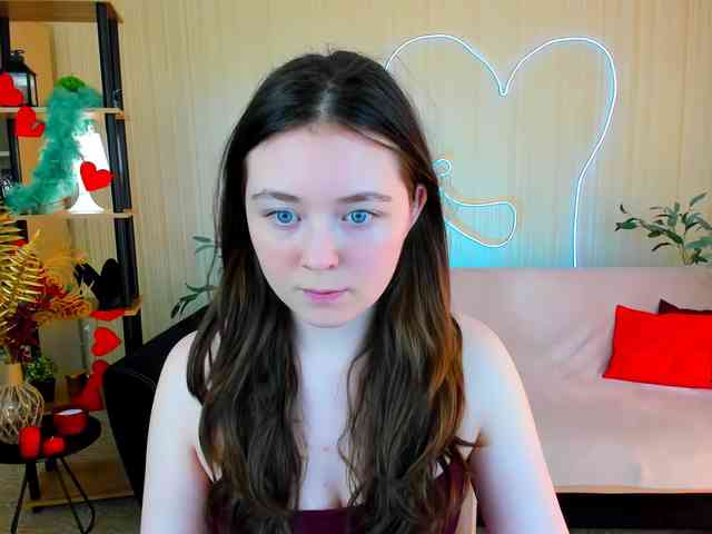 AlluringLookk webcam