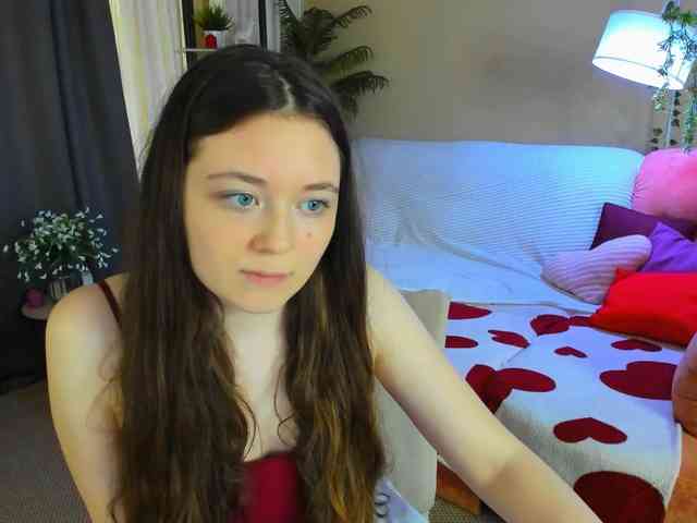 AlluringLookk webcam