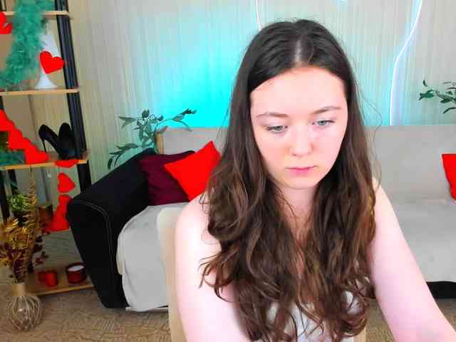 AlluringLookk webcam