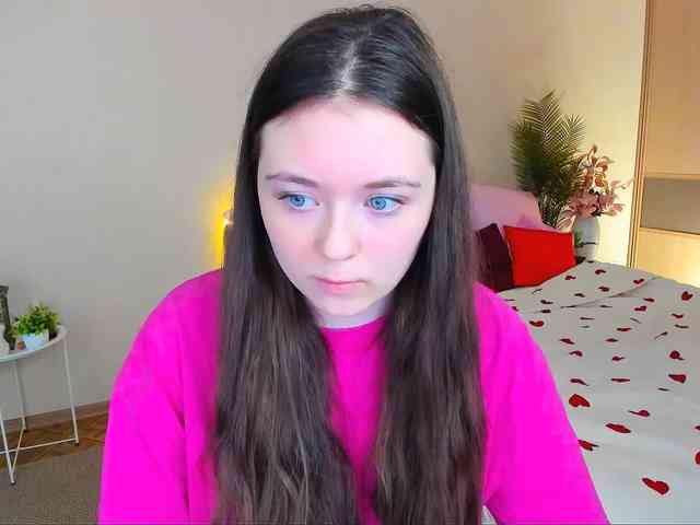 AlluringLookk webcam