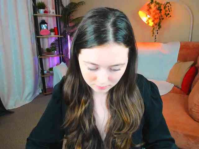 AlluringLookk webcam