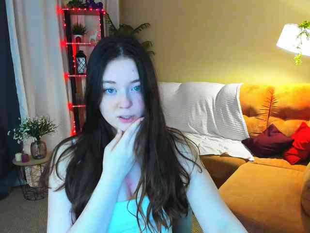 AlluringLookk webcam