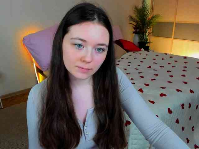 AlluringLookk webcam