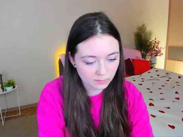 AlluringLookk webcam