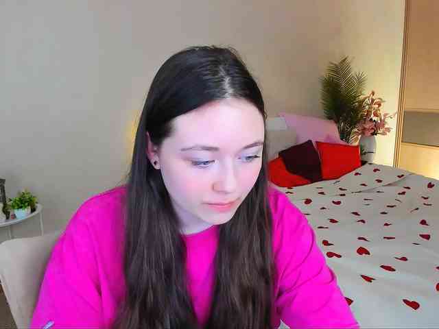 AlluringLookk webcam