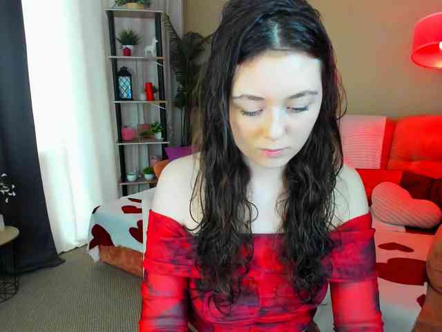 AlluringLookk webcam