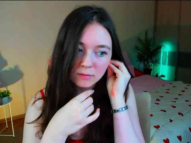 AlluringLookk webcam