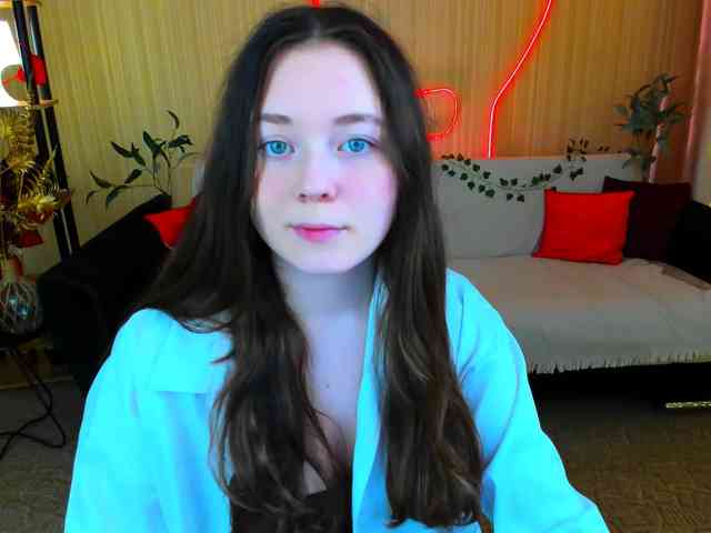 AlluringLookk webcam