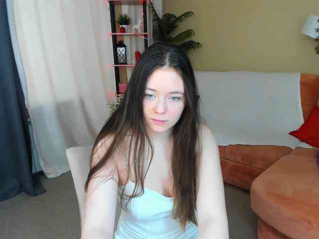 AlluringLookk webcam