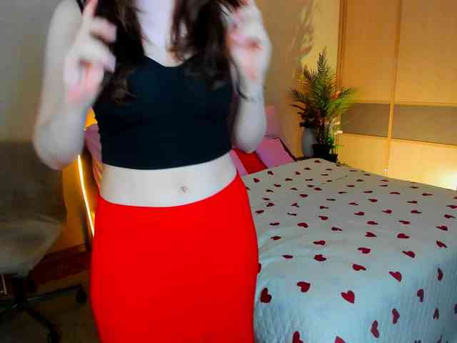 AlluringLookk webcam