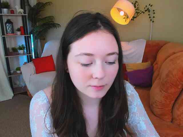 AlluringLookk webcam
