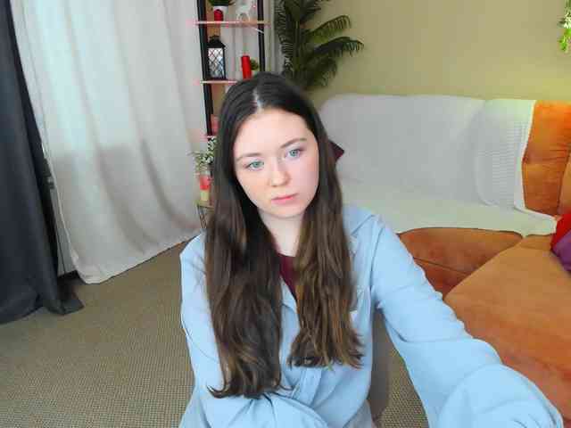 Modella: AlluringLookk