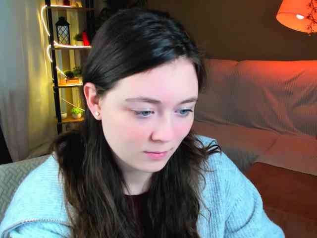 AlluringLookk webcam