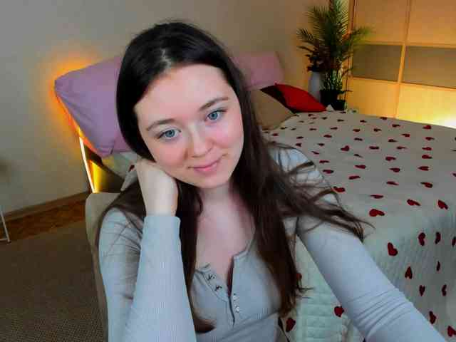 AlluringLookk webcam