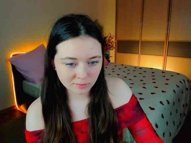 AlluringLookk webcam