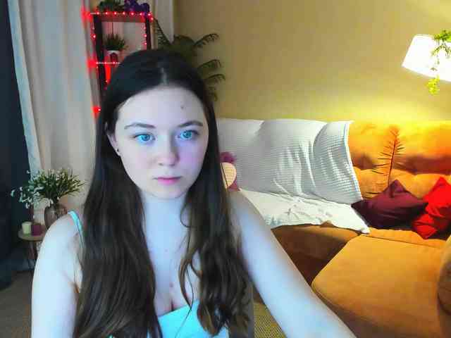 AlluringLookk webcam