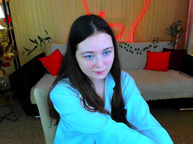 AlluringLookk webcam