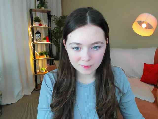 AlluringLookk webcam