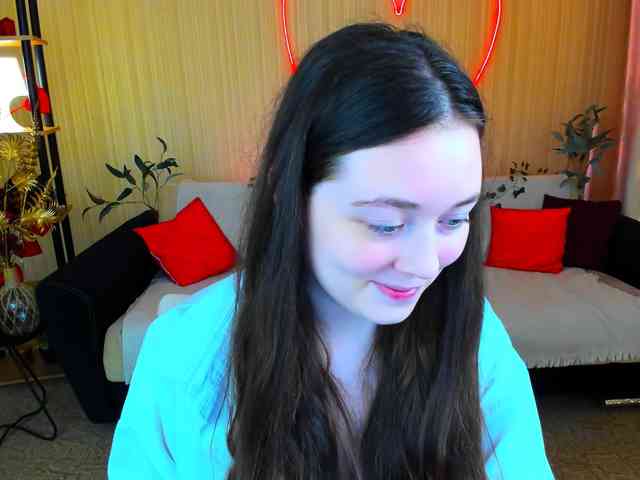 AlluringLookk webcam